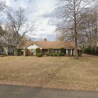 300 Riverside Dr, Greenwood, MS 38930