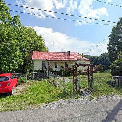 301 Washington Ave, Crab Orchard, WV 25827