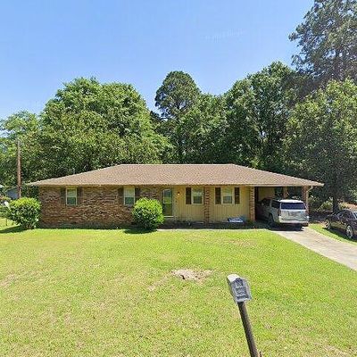 303 Hillside Dr, Dublin, GA 31021