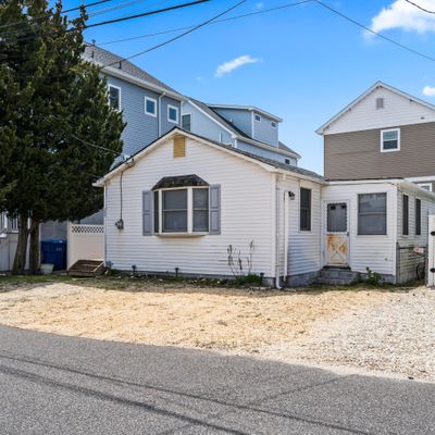 305 Halyard Rd, Seaside Heights, NJ 08751