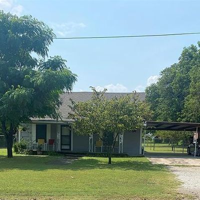 307 N Trappier St, Alvord, TX 76225