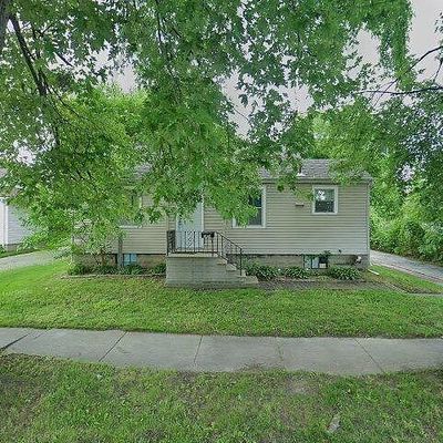 308 Caroline St, Essexville, MI 48732