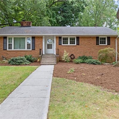 3096 Kinnamon Rd, Winston Salem, NC 27104