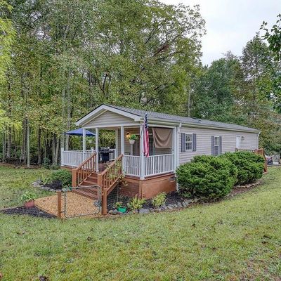 31 Campbell Ln, Young Harris, GA 30582