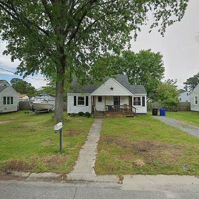 31 Chatham Rd, Portsmouth, VA 23702