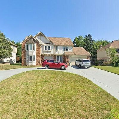 31217 Country Ridge Cir, Farmington Hills, MI 48331