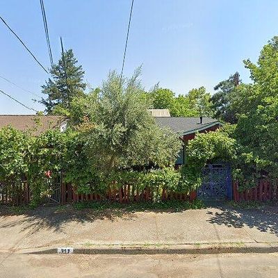 313 Jones St, Ukiah, CA 95482