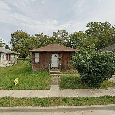 315 S Oakland Ave, Carbondale, IL 62901