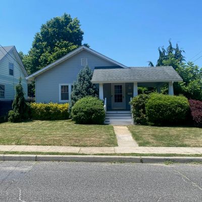 28 Oakwood Ave, West Long Branch, NJ 07764