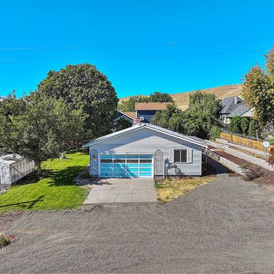 280 Ne 5 Th St, Dufur, OR 97021