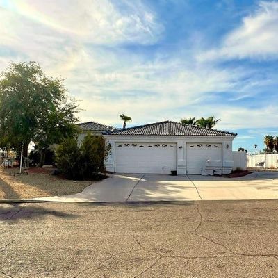 2817 War Eagle Dr, Lake Havasu City, AZ 86406