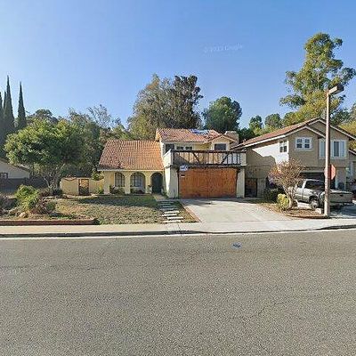 29 Rainbow Ridge Rd, Pomona, CA 91766