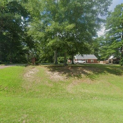 351 Graves Rd, Ellisville, MS 39437