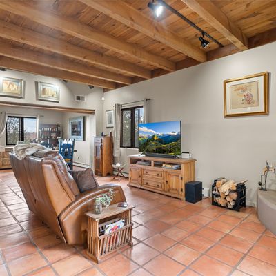 352 Calle Loma Norte, Santa Fe, NM 87501