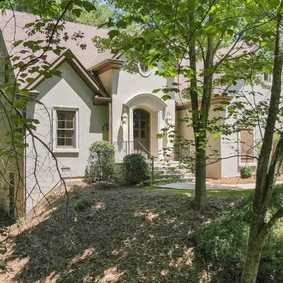 3526 S Brookwood Pl, Mountain Brk, AL 35223