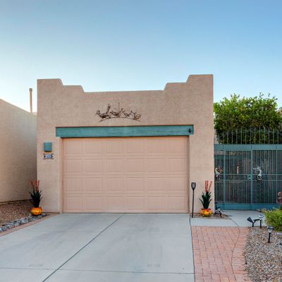 353 N Royal Bell Dr, Green Valley, AZ 85614