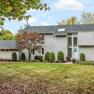 36 Wiggins Ln, Belle Mead, NJ 08502