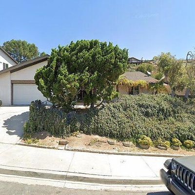 3720 Via Del Conquistador, San Diego, CA 92117