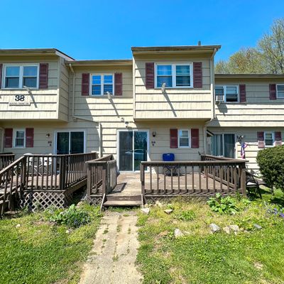 38 Round Tree Drive, Naugatuck, CT 06770