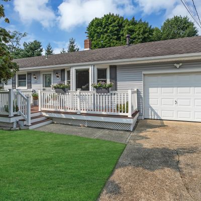 337 E End Ave, Belford, NJ 07718