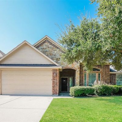 339 Tioga St, Burleson, TX 76028