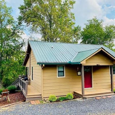 411 Cabin Dr, Hayesville, NC 28904