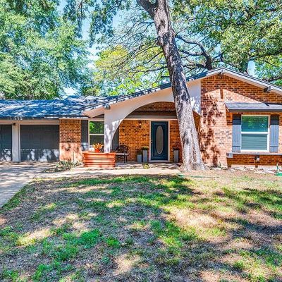 413 Baylor Dr, Arlington, TX 76010