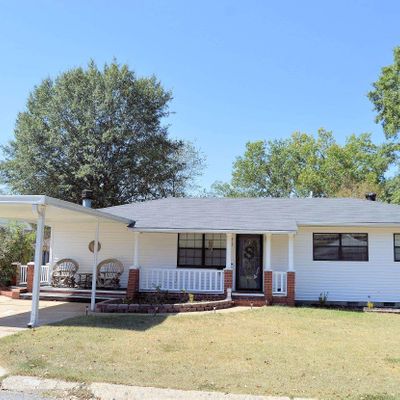 413 Dobbs St, Benton, AR 72015