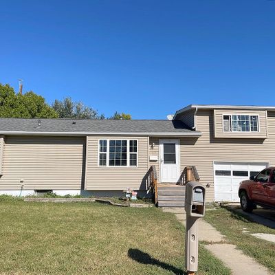 419 Juniper Ave, Glendive, MT 59330