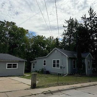 428 Kimball Rd, Iowa City, IA 52245