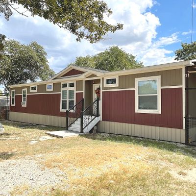 4306 Prelude Pass Dr, Elmendorf, TX 78112