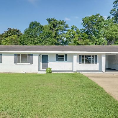 432 S Vardaman Street, Wiggins, MS 39577