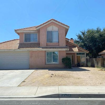 43703 Byron Dr, Lancaster, CA 93535