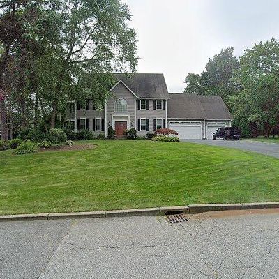 44 Raven Cir, Cranston, RI 02921