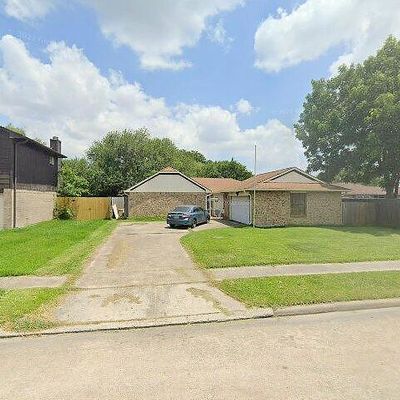 3826 Pecan Cir, La Porte, TX 77571