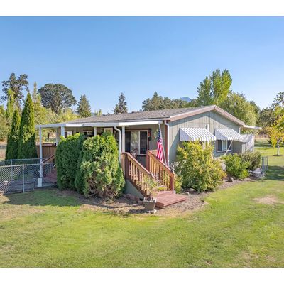 39028 Dexter Rd, Dexter, OR 97431