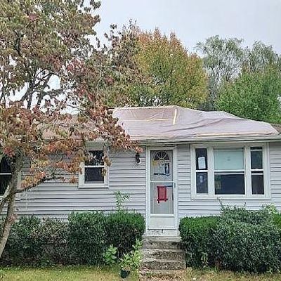 4 Mercier St, Dracut, MA 01826