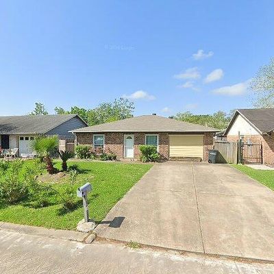 4902 Dollar Reef Dr, Bacliff, TX 77518