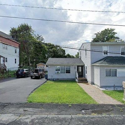 5 Hillcrest Pl, Newburgh, NY 12550