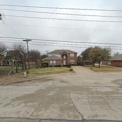 512 E Parkerville Rd, Desoto, TX 75115