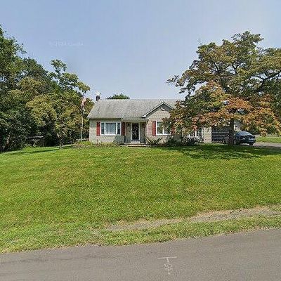 52 Lehigh St, Bloomsbury, NJ 08804