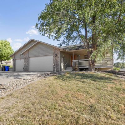 5200 Chateaux Ridge Ct, Rapid City, SD 57702