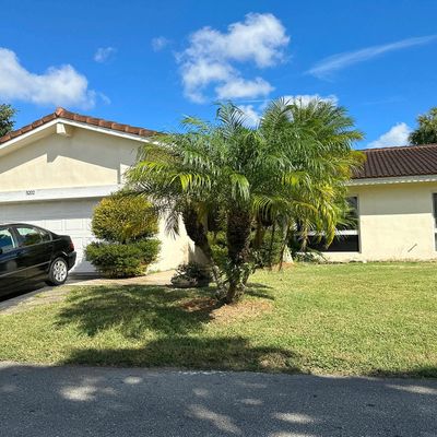 5202 Avocado Dr, Tamarac, FL 33319