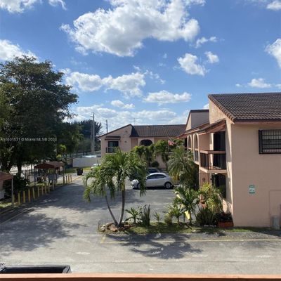 5215 W 25th Ct, Hialeah, FL 33016