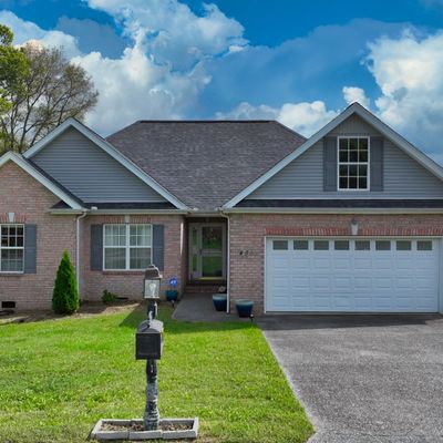 451 Rocky Crest Dr, Gallatin, TN 37066