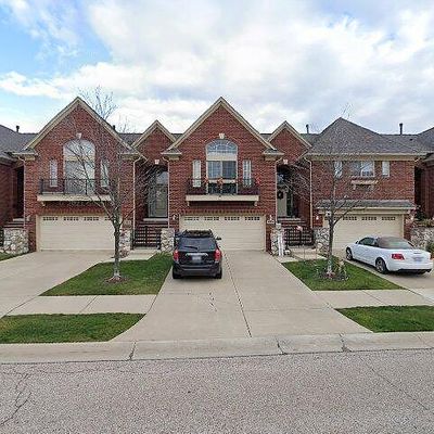 45836 Eden Dr, Macomb, MI 48044