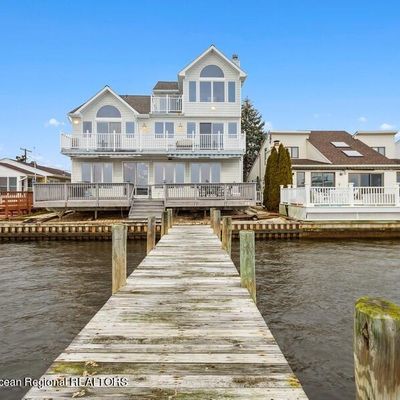 46 Island Dr, Brick, NJ 08724