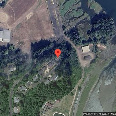 460 Ne Edgecliff Dr, Waldport, OR 97394