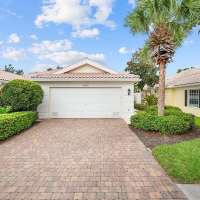 5782 Tristino Ln, Sarasota, FL 34238