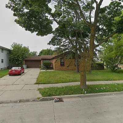 5817 N 91 St St, Milwaukee, WI 53225